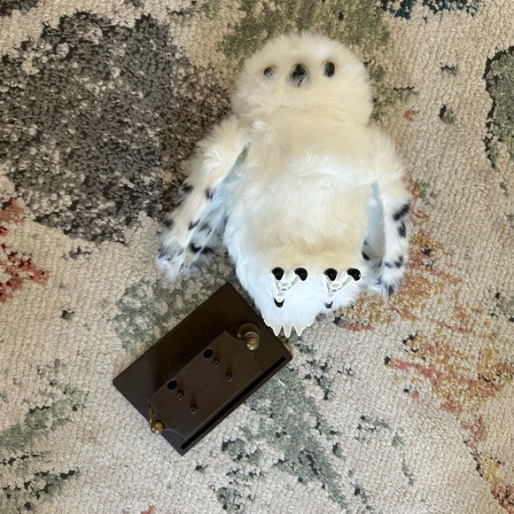 Wizarding World Harry Potter Enchanting Hedwig with over 15 Sounds & Movements - Picture 12 of 15